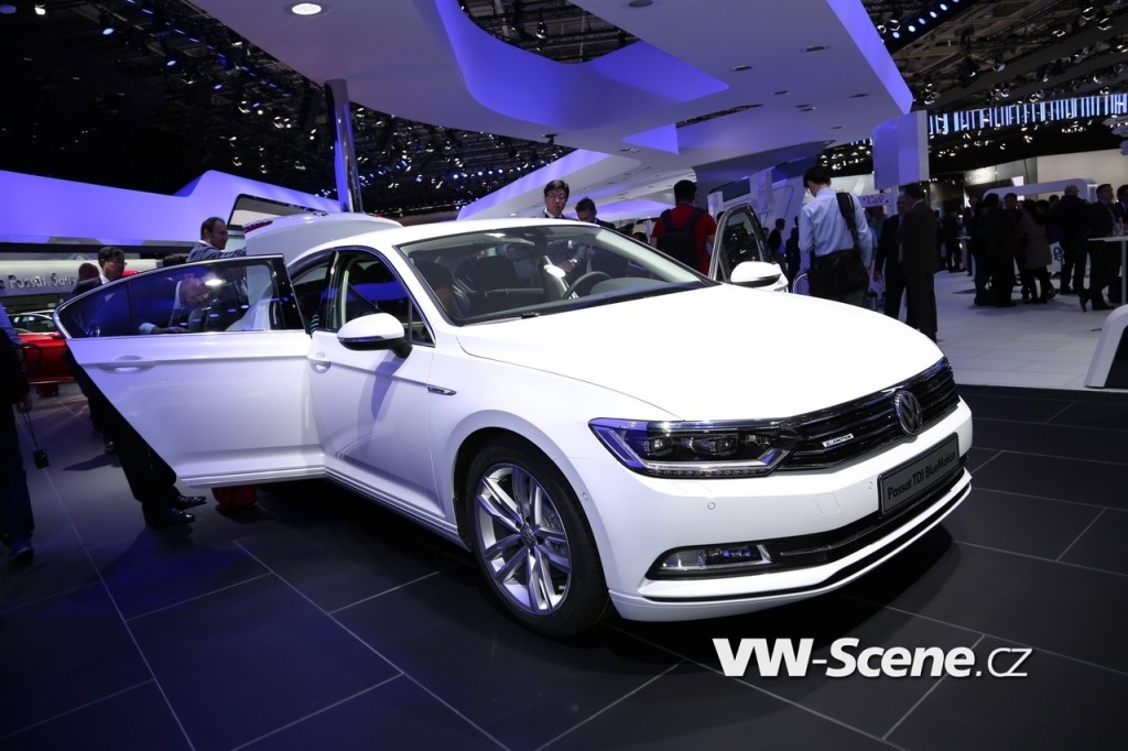 VW-PassatTDiBluemotion-CC-Paris_02